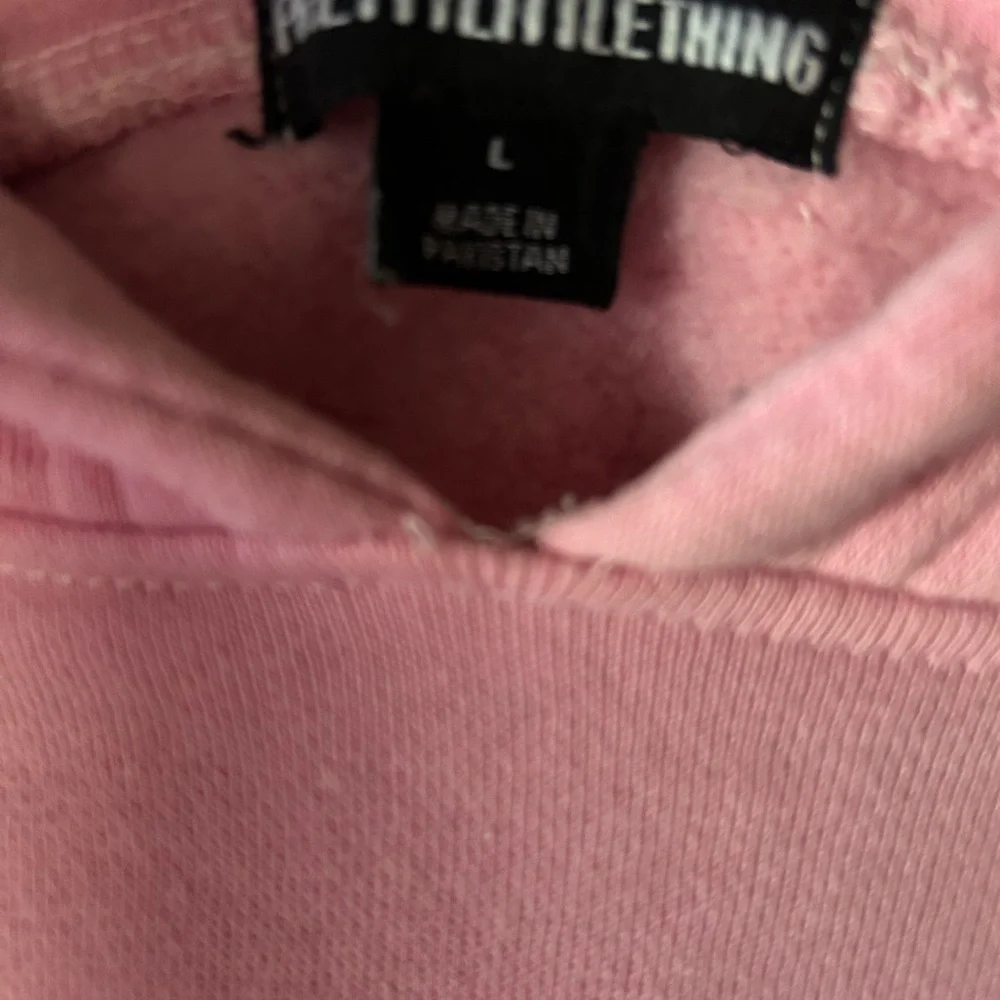 PrettyLittle Thing Oversized Hoodie - Picture 4 of 4